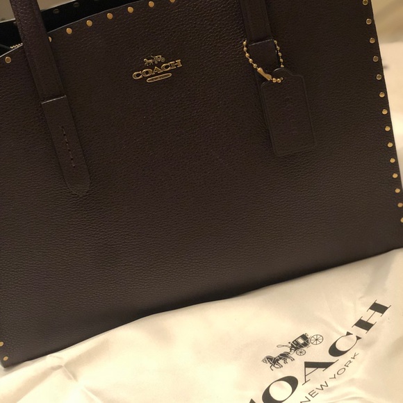 👜Coach Border Rivets Charlie Carryall 👜 - Picture 2 of 8